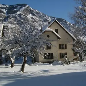 https://la-marmotte-de-la-meije.hotels-rhonealpes.com