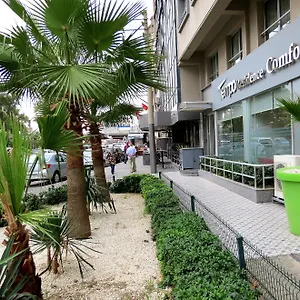 επισκεφθείτε το ξενοδοχείο