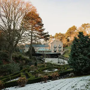 Saltmoore Sandsend